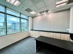 Kings Centre (D3), Office #469413351